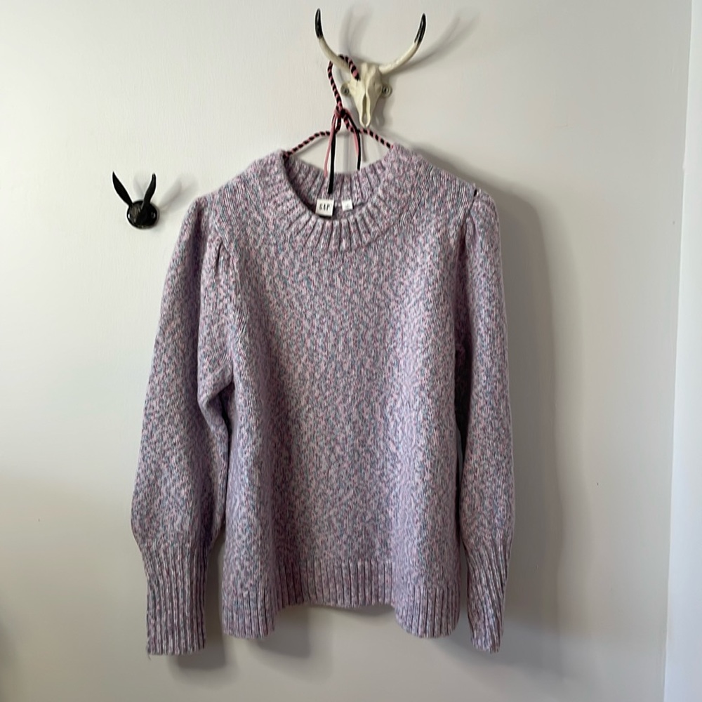 Gap little damaged super warm puff sleeves sweater